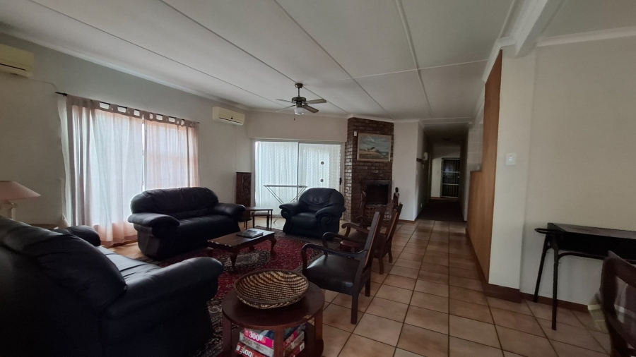 5 Bedroom Property for Sale in Witsand Western Cape